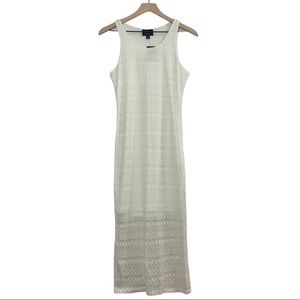 Lumiere White Sleeveless Floor Length Lace Dress